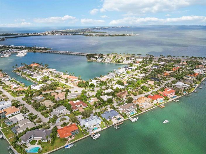 Image No.65-3 Bed Property for sale