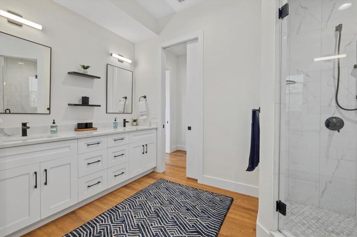 Image No.30-4 Bed Property for sale