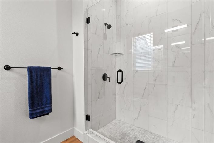 Image No.45-4 Bed Property for sale