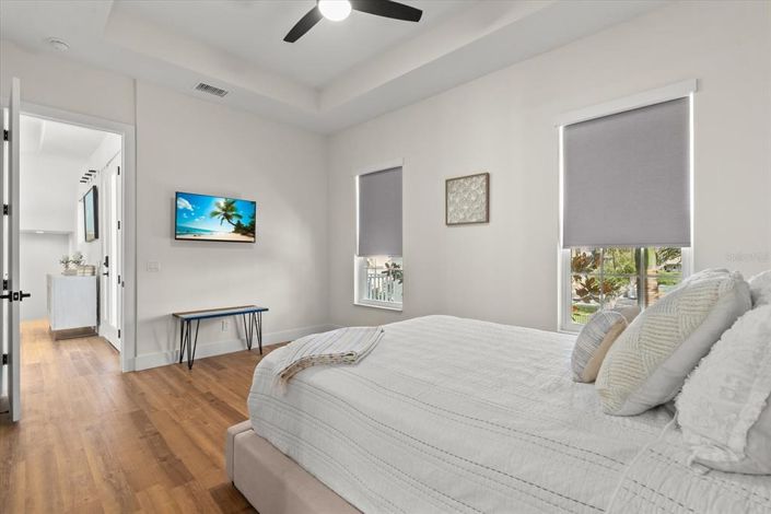 Image No.48-4 Bed Property for sale