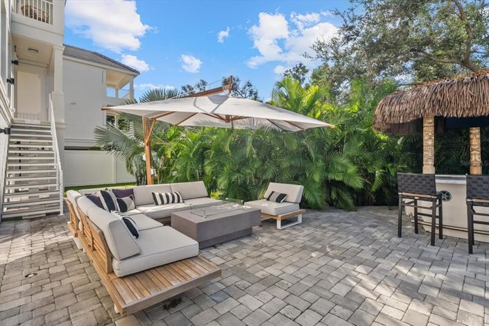 Image No.67-4 Bed Property for sale