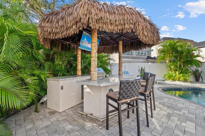 Image No.70-4 Bed Property for sale