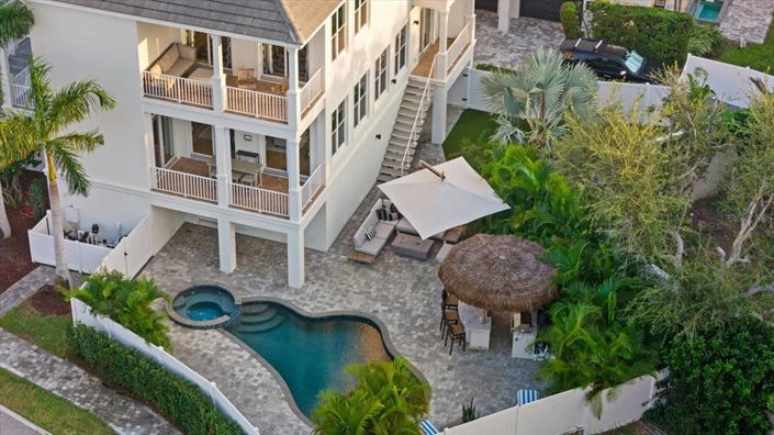 Image No.76-4 Bed Property for sale