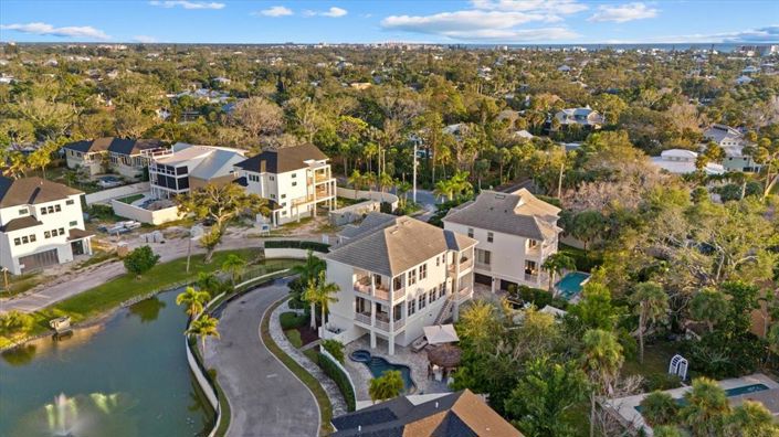 Image No.81-4 Bed Property for sale