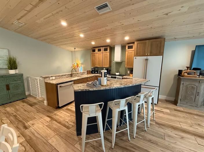 Image No.18-3 Bed Property for sale