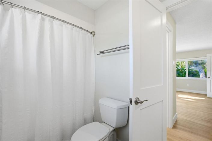 Image No.22-4 Bed Property for sale