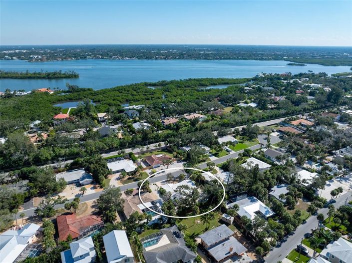 Image No.68-4 Bed Property for sale