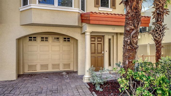 Image No.4-3 Bed Townhouse for sale