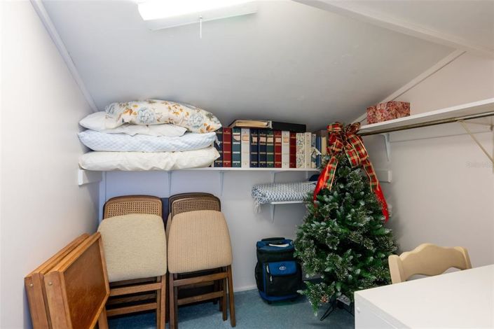 Image No.21-2 Bed Property for sale