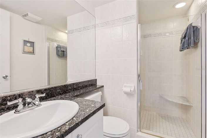 Image No.30-2 Bed Property for sale