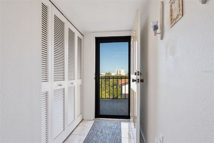 Image No.36-2 Bed Property for sale