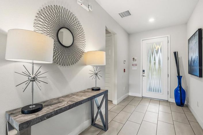 Image No.11-8 Bed Property for sale