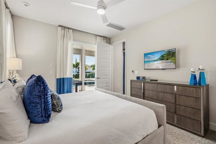 Image No.13-8 Bed Property for sale