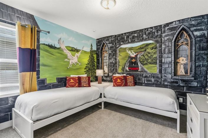 Image No.16-8 Bed Property for sale