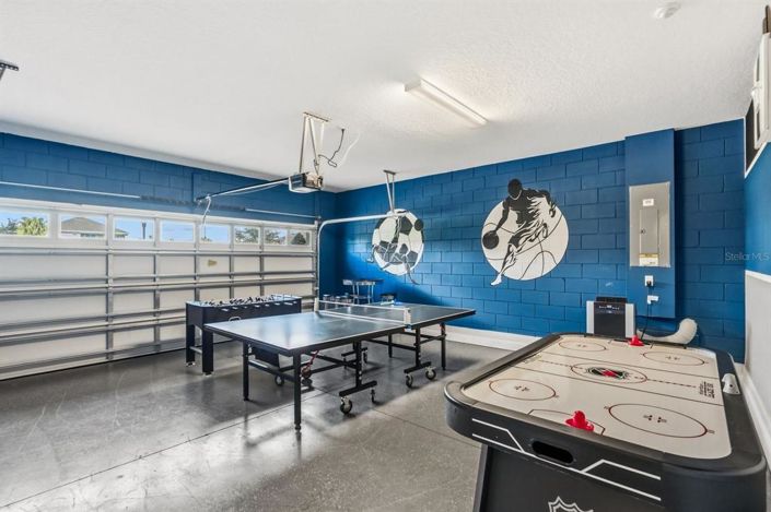 Image No.38-8 Bed Property for sale