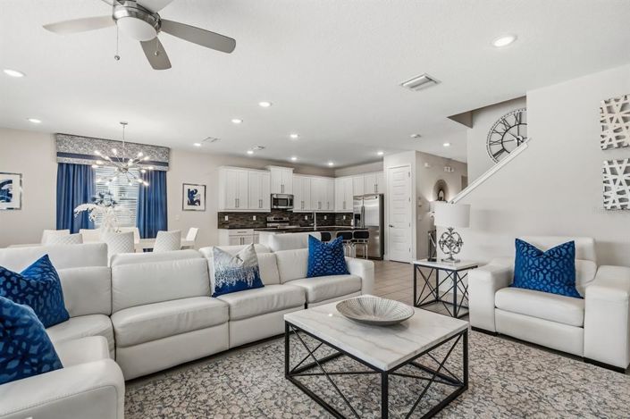 Image No.4-8 Bed Property for sale