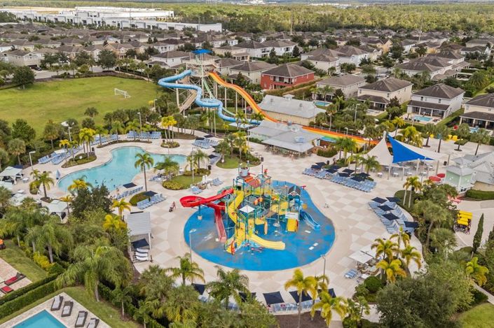 Image No.50-8 Bed Property for sale