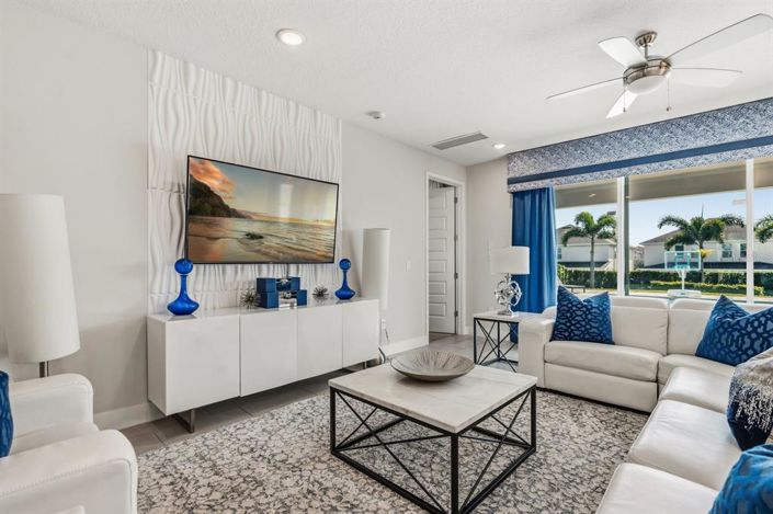 Image No.6-8 Bed Property for sale