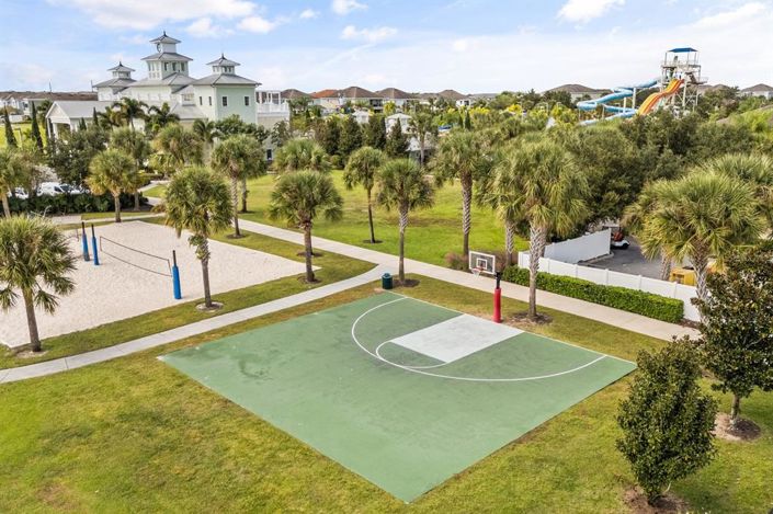 Image No.60-8 Bed Property for sale