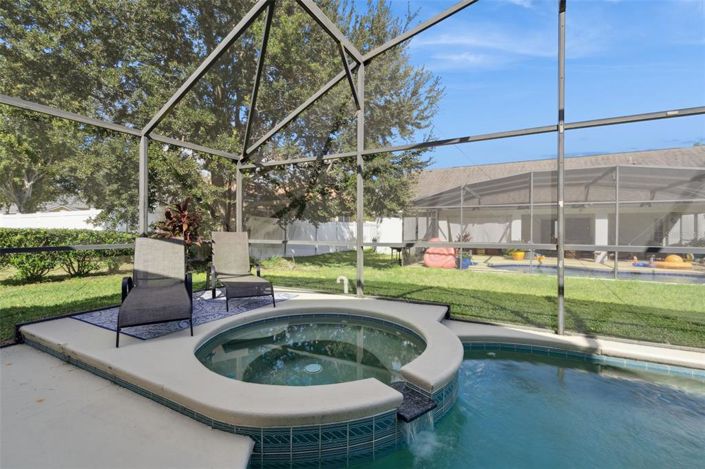 Image No.24-5 Bed Property for sale