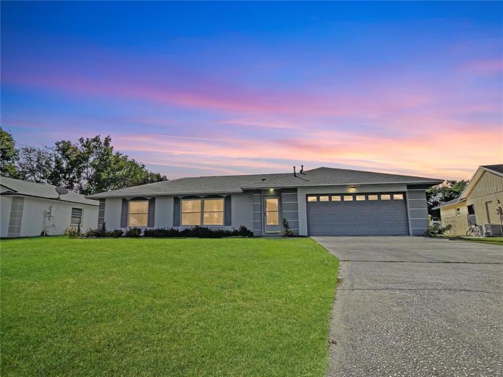 Image No.1-Propriété de 4 chambres à vendre à Kissimmee