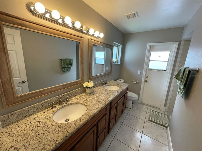 Image No.21-Propriété de 4 chambres à vendre à Kissimmee