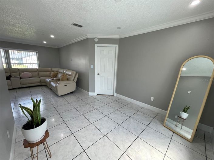 Image No.9-Propriété de 4 chambres à vendre à Kissimmee