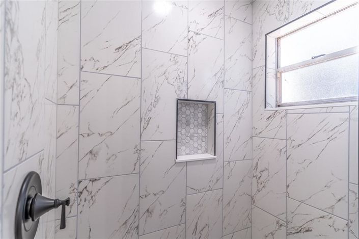 Image No.16-3 Bed Property for sale