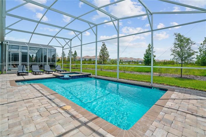 Image No.31-6 Bed Property for sale