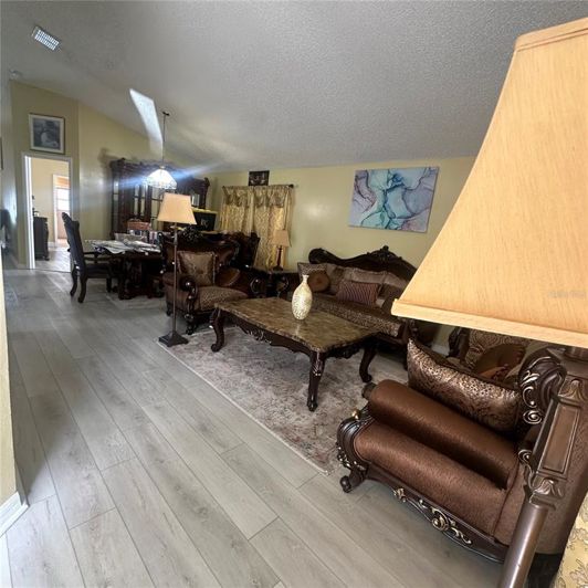 Image No.7-Propriété de 4 chambres à vendre à Davenport