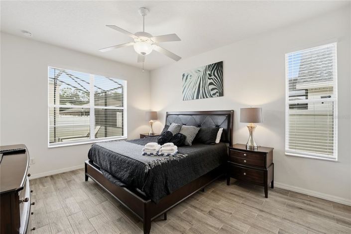 Image No.17-4 Bed Property for sale