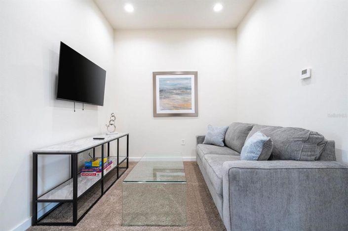 Image No.19-5 Bed Townhouse for sale