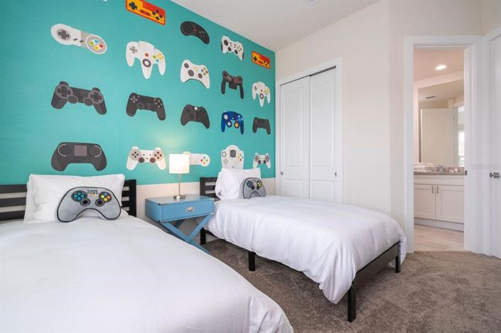 Image No.34-5 Bed Townhouse for sale