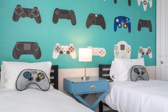 Image No.35-5 Bed Townhouse for sale