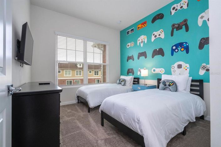 Image No.37-5 Bed Townhouse for sale