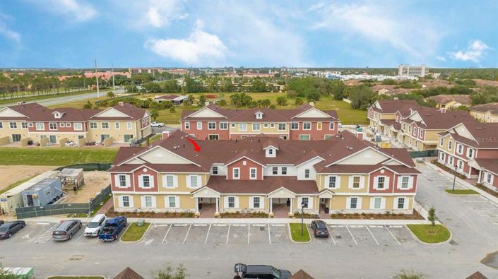 Image No.52-5 Bed Townhouse for sale