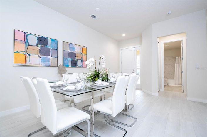 Image No.7-5 Bed Townhouse for sale