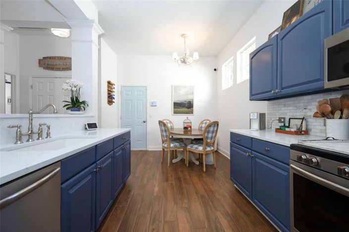 Image No.12-2 Bed Property for sale