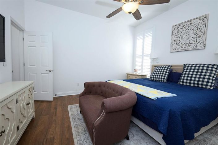 Image No.16-2 Bed Property for sale