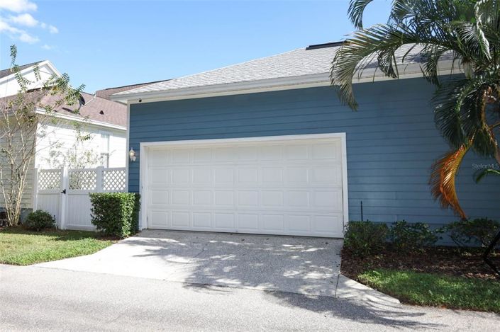 Image No.28-2 Bed Property for sale