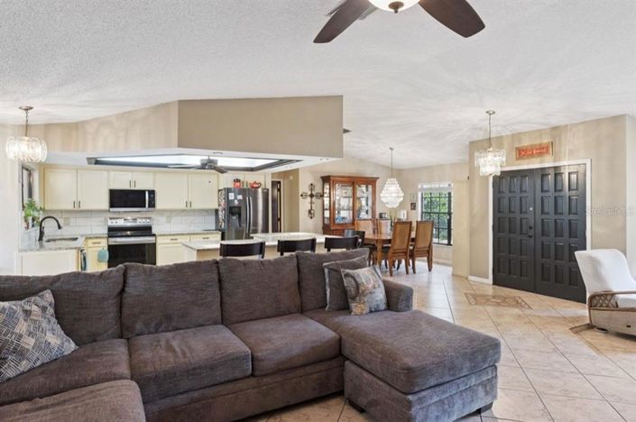 Image No.11-4 Bed Property for sale