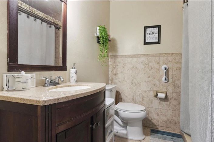 Image No.26-4 Bed Property for sale