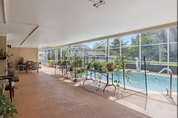 Image No.30-4 Bed Property for sale