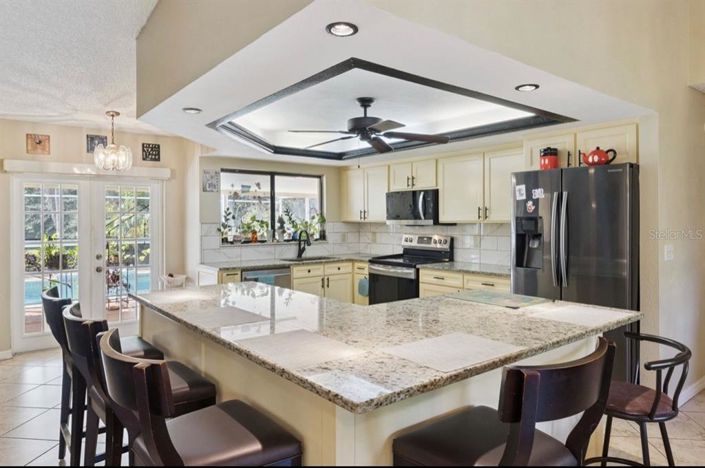 Image No.6-4 Bed Property for sale