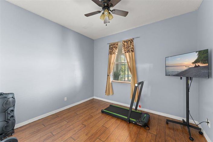 Image No.20-7 Bed Property for sale