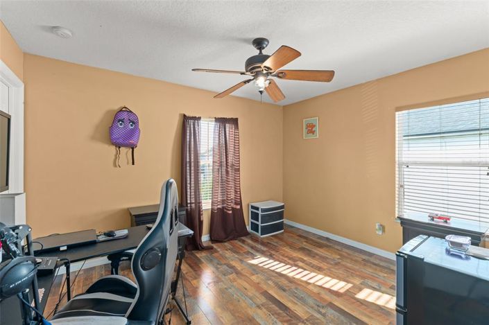 Image No.37-7 Bed Property for sale