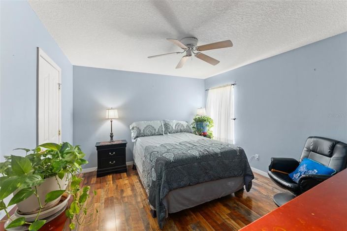 Image No.42-7 Bed Property for sale