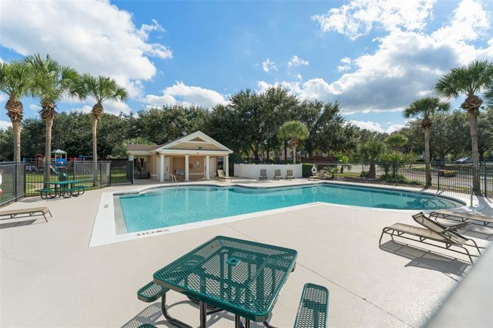 Image No.55-7 Bed Property for sale