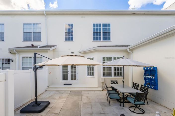 Image No.26-4 Bed Townhouse for sale