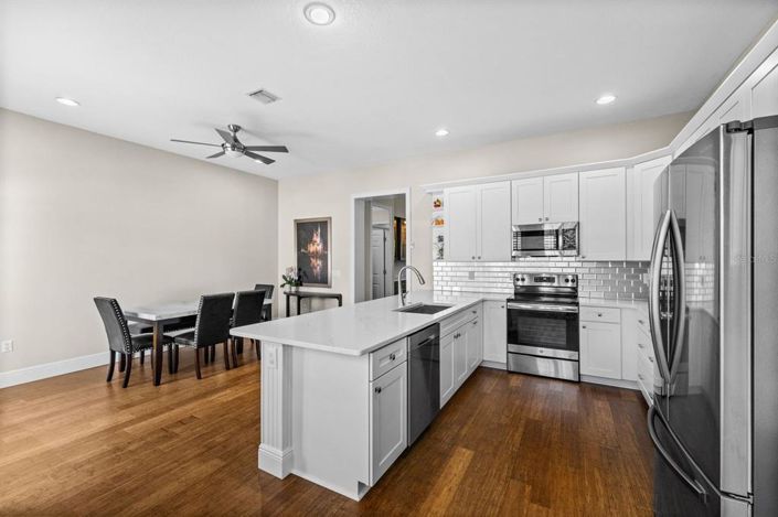 Image No.9-4 Bed Townhouse for sale